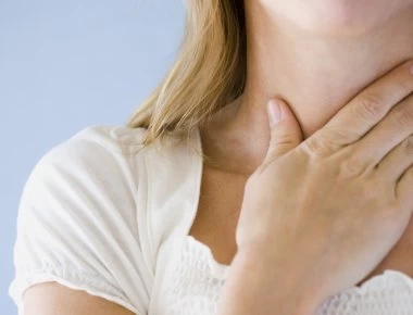 Καρκίνος στον λαιμό: Ποια τα αίτια και τα συμπτώματα